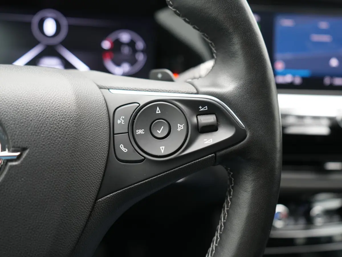 1.6 Turbo Ultimate PHEV 225pk Dealer O.H. | Trekhaak Afn. | Adaptive Cruise | 360 Camera | Alcantara Sportstoelen & Stuur Verwarmd | BLIS | Keyless | Navigatie | DAB | Plug In Hybrid | Apple