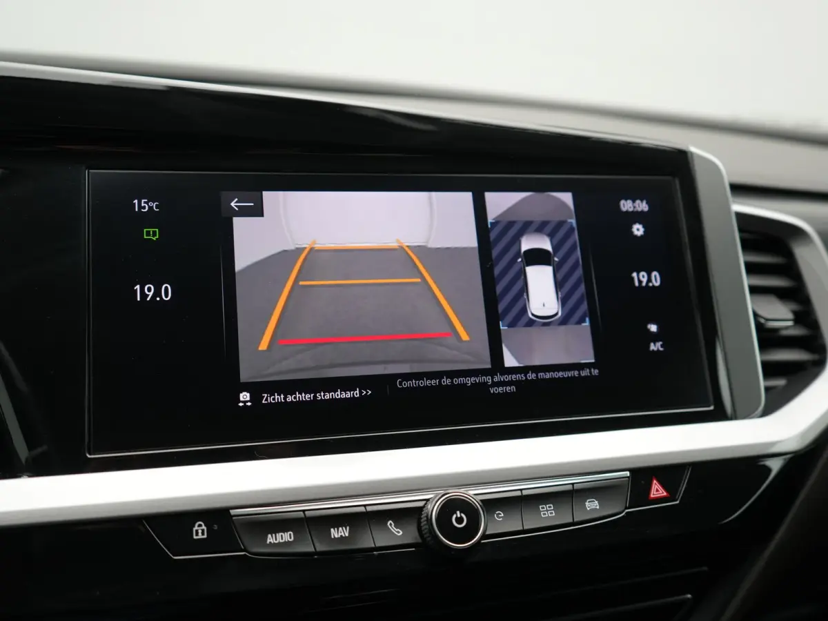 1.6 Turbo Ultimate FACELIFT MODEL PHEV 225pk Dealer O.H. | Trekhaak Afn. | Adaptive Cruise | 360 Camera | Alcantara Sportstoelen & Stuur Verwarmd | BLIS | Keyless | Navigatie | DAB | Plug In
