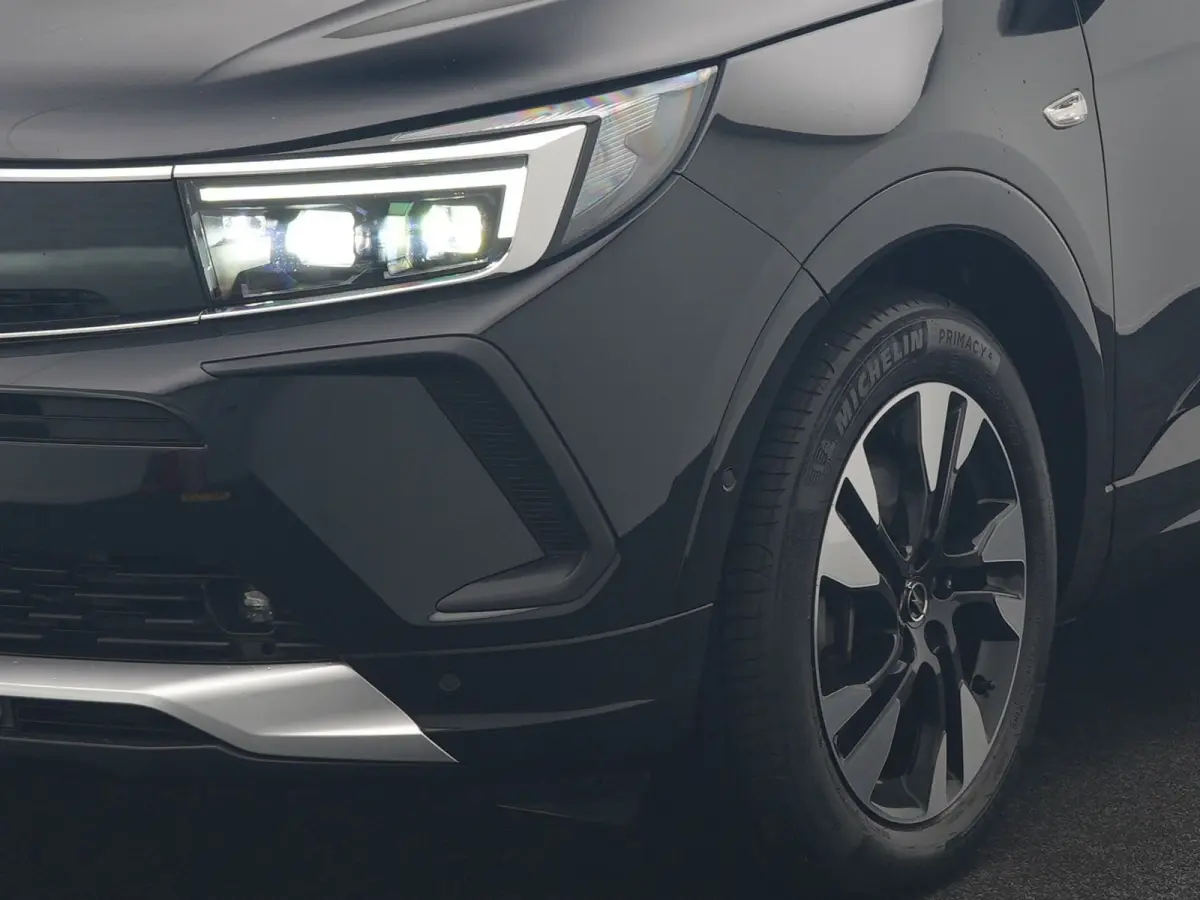 1.6 Turbo Ultimate FACELIFT MODEL PHEV 225pk Dealer O.H. | Trekhaak Afn. | Adaptive Cruise | 360 Camera | Alcantara Sportstoelen & Stuur Verwarmd | BLIS | Keyless | Navigatie | DAB | Plug In