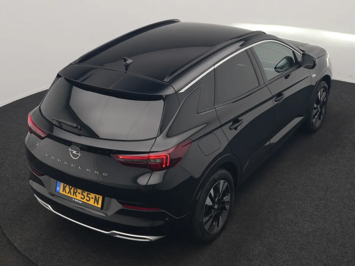 1.6 Turbo Ultimate FACELIFT MODEL PHEV 225pk Dealer O.H. | Trekhaak Afn. | Adaptive Cruise | 360 Camera | Alcantara Sportstoelen & Stuur Verwarmd | BLIS | Keyless | Navigatie | DAB | Plug In