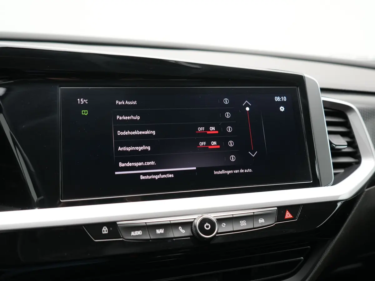 1.6 Turbo Ultimate PHEV 225pk Dealer O.H. | Trekhaak Afn. | Adaptive Cruise | 360 Camera | Alcantara Sportstoelen & Stuur Verwarmd | BLIS | Keyless | Navigatie | DAB | Plug In Hybrid | Apple