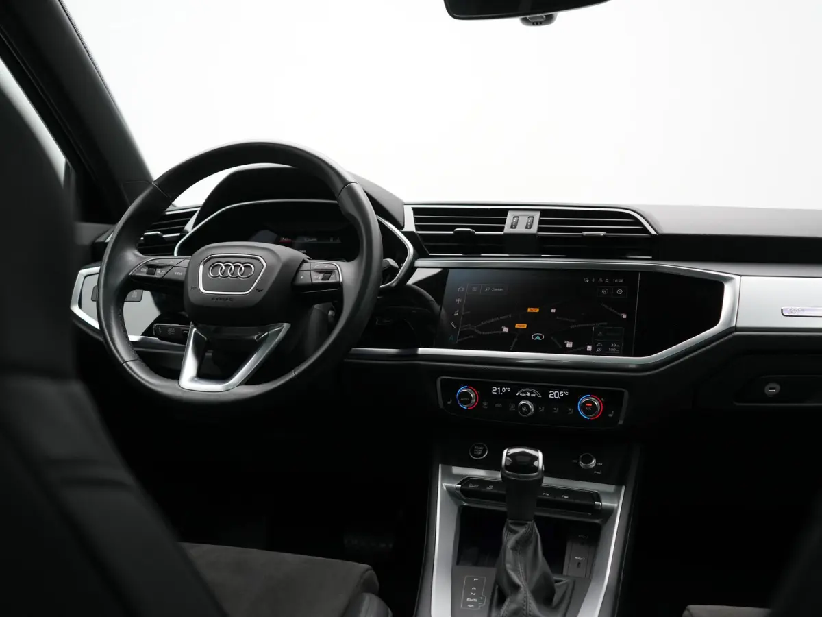 45 TFSI e Business Edition PHEV 245pk Dealer O.H. | Panodak | Adaptive Cruise | Camera | Alcantara Sportstoelen Verwarmd | Sfeerverlichting | BLIS | Keyless | Apple Carplay | Navigatie | DAB