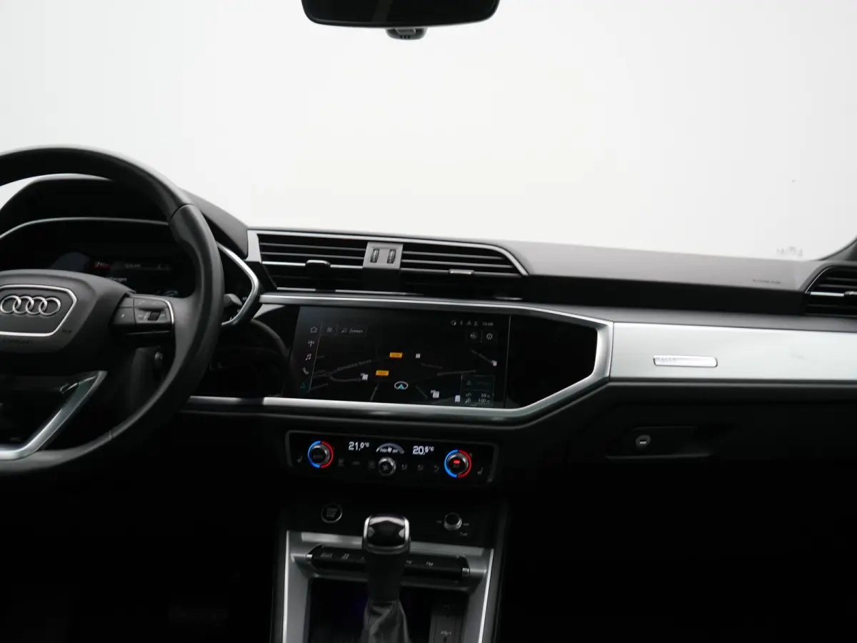 45 TFSI e Business Edition PHEV 245pk Dealer O.H. | Panodak | Adaptive Cruise | Camera | Alcantara Sportstoelen Verwarmd | Sfeerverlichting | BLIS | Keyless | Apple Carplay | Navigatie | DAB