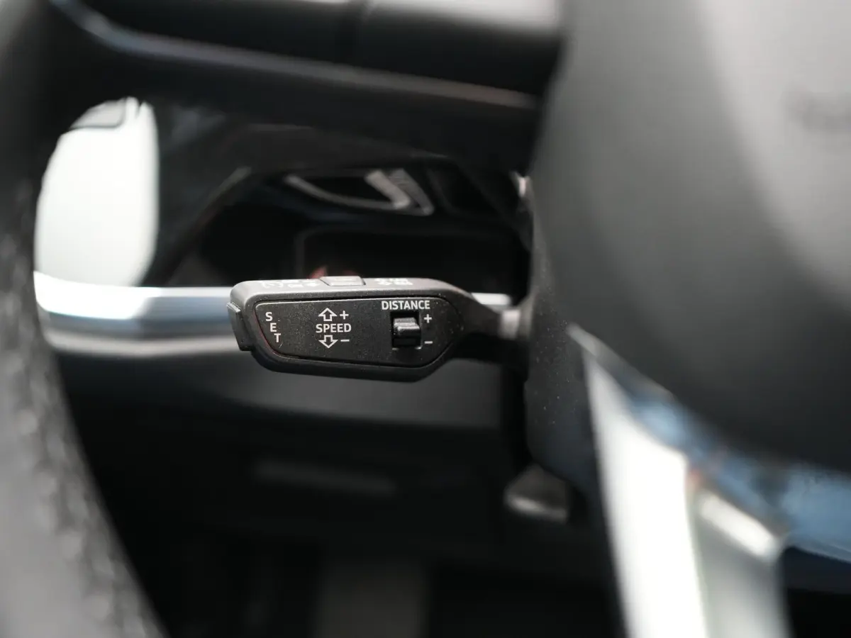 45 TFSI e Business Edition PHEV 245pk Dealer O.H. | Panodak | Adaptive Cruise | Camera | Alcantara Sportstoelen Verwarmd | Sfeerverlichting | BLIS | Keyless | Apple Carplay | Navigatie | DAB