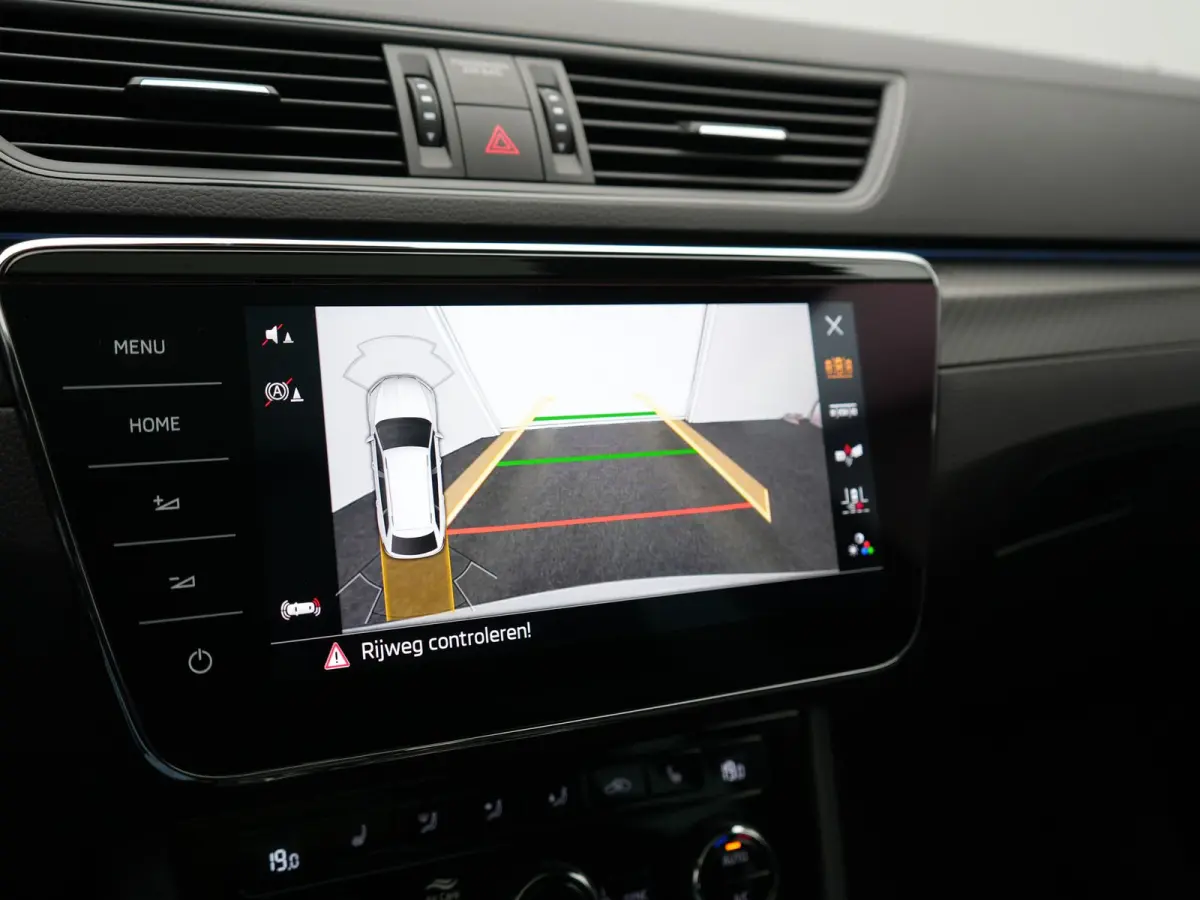 1.4 TSI iV Sportline Business PHEV 218pk Dealer O.H. | SOH 91,2% | Panodak | Adaptive Cruise | Camera | Canton Audio | Alcantara Sportstoelen Memory & Verwarmd | Sfeerverlichting | Keyless |