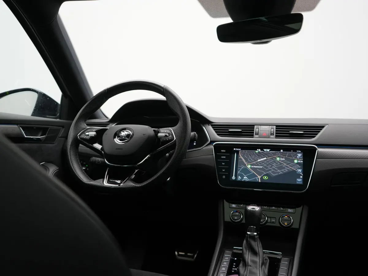 1.4 TSI iV Sportline Business PHEV 218pk Dealer O.H. | SOH 91,2% | Panodak | Adaptive Cruise | Camera | Canton Audio | Alcantara Sportstoelen Memory & Verwarmd | Sfeerverlichting | Keyless |
