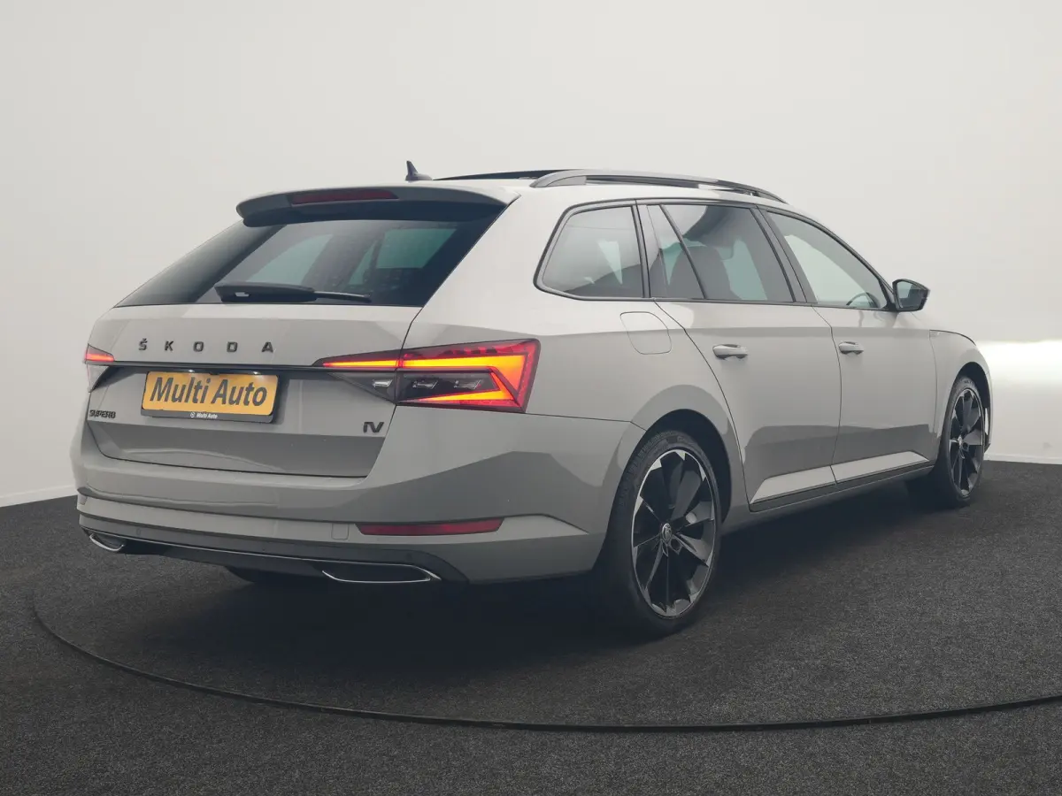 1.4 TSI iV Sportline Business PHEV 218pk Dealer O.H. | Panodak | Camera | Canton Audio | Alcantara Sportstoelen Memory & Verwarmd | Sfeerverlichting | Keyless | BLIS | Stuur Verwarmd | Apple