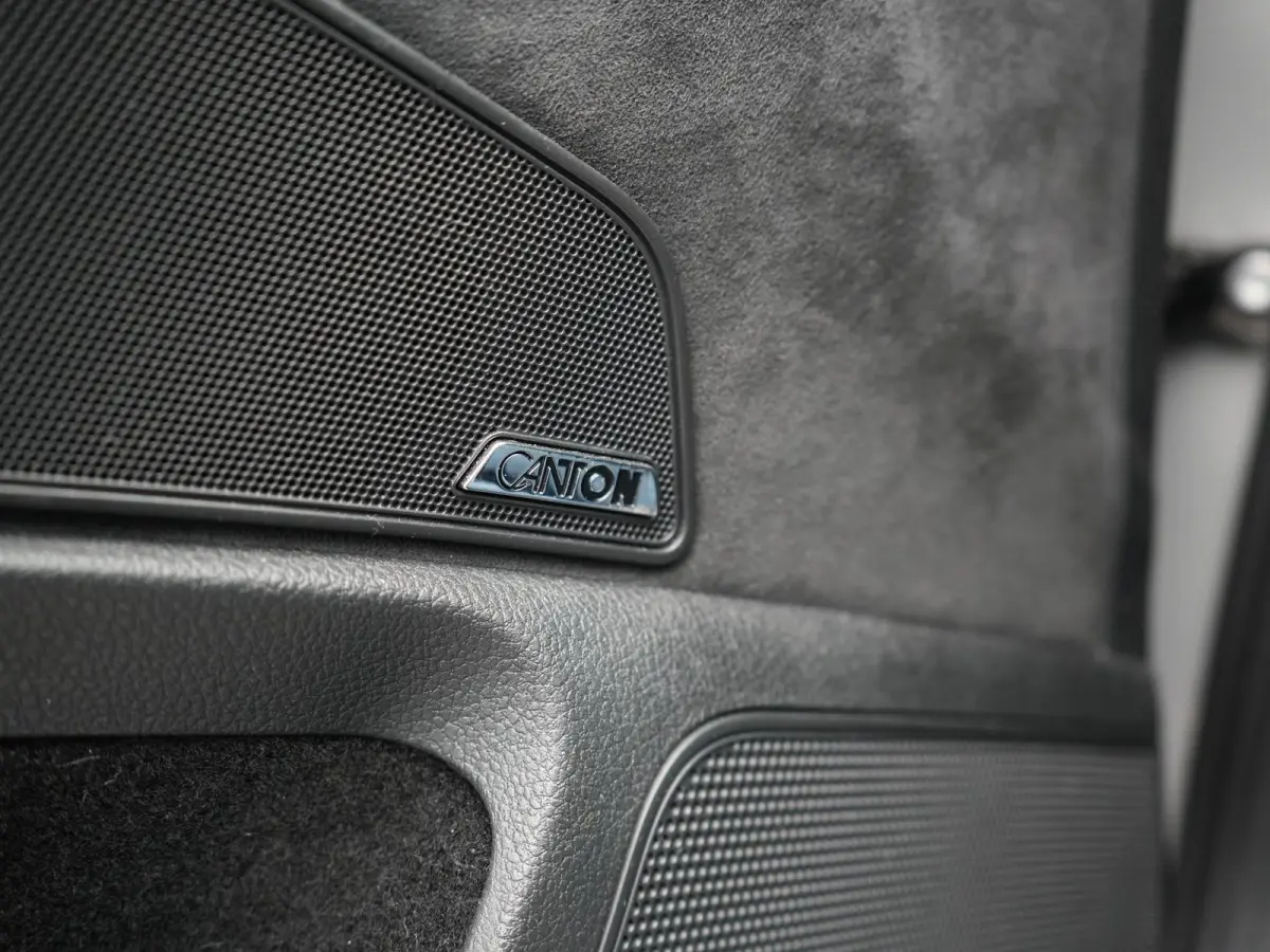 1.4 TSI iV Sportline Business PHEV 218pk Dealer O.H. | SOH 91,2% | Panodak | Adaptive Cruise | Camera | Canton Audio | Alcantara Sportstoelen Memory & Verwarmd | Sfeerverlichting | Keyless |
