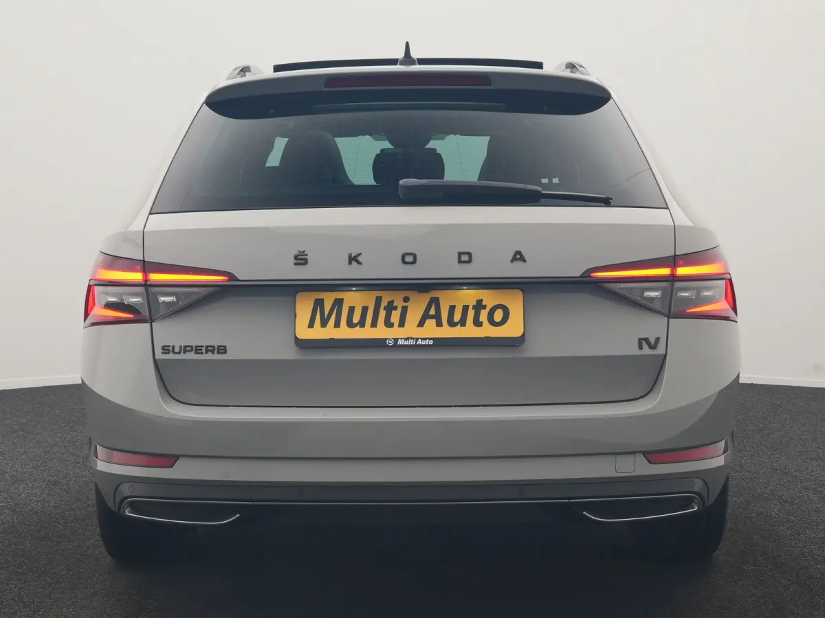 1.4 TSI iV Sportline Business PHEV 218pk Dealer O.H. | SOH 91,2% | Panodak | Adaptive Cruise | Camera | Canton Audio | Alcantara Sportstoelen Memory & Verwarmd | Sfeerverlichting | Keyless |