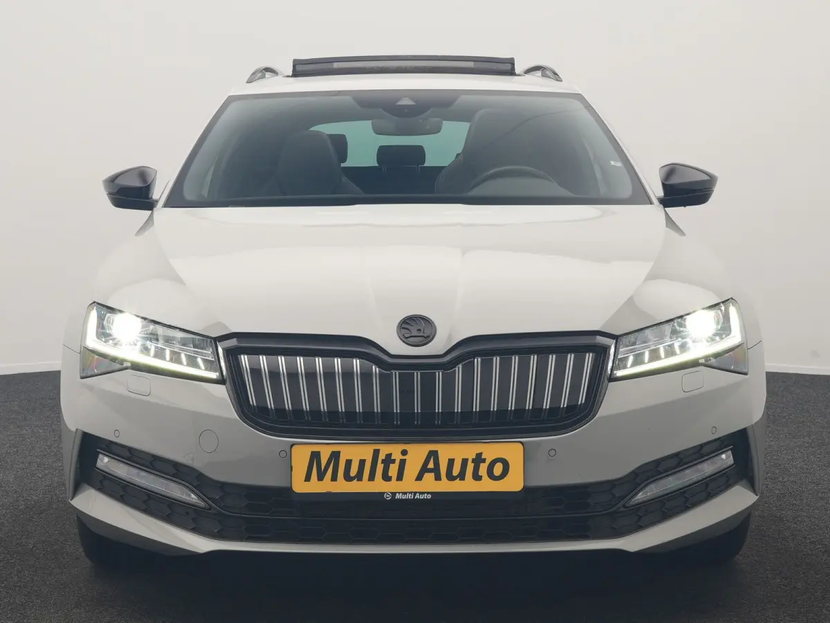 1.4 TSI iV Sportline Business PHEV 218pk Dealer O.H. | Panodak | Camera | Canton Audio | Alcantara Sportstoelen Memory & Verwarmd | Sfeerverlichting | Keyless | BLIS | Stuur Verwarmd | Apple