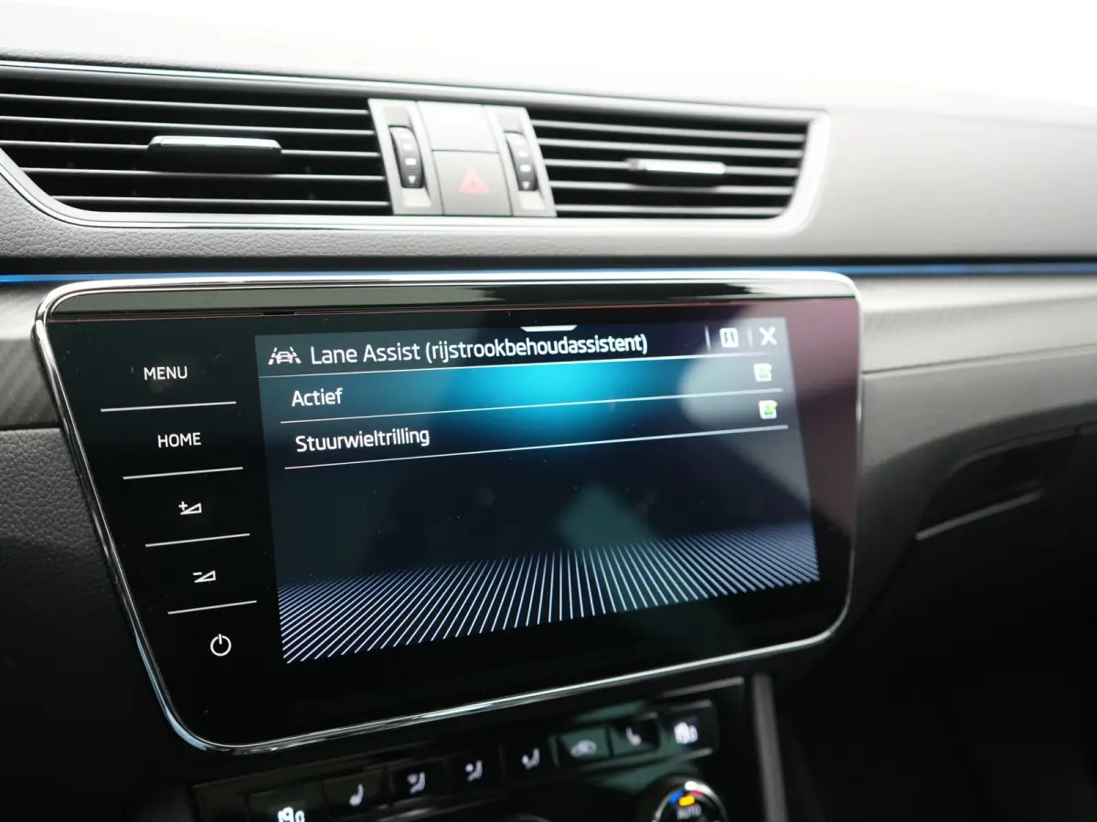 1.4 TSI iV Sportline Business PHEV 218pk Dealer O.H. | Panodak | Camera | Canton Audio | Alcantara Sportstoelen Memory & Verwarmd | Sfeerverlichting | Keyless | BLIS | Stuur Verwarmd | Apple