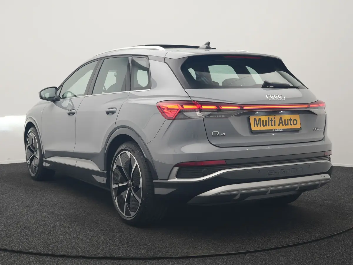 35 2x S Line 55 kWh 170pk Dealer O.H. | Panodak | Lederen Sportstoelen Memory | Adaptive Cruise | Head Up | 360 Camera | Sonos Audio | Matrix LED | Keyless | Blis | Apple Carplay | Navigatie