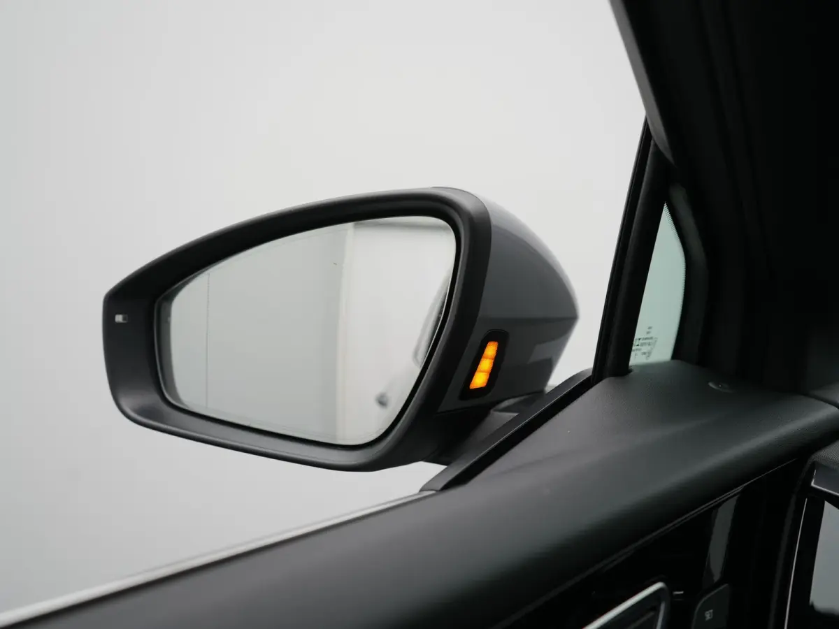 35 2x S Line 55 kWh 170pk Dealer O.H. | Panodak | Lederen Sportstoelen Memory | Adaptive Cruise | Head Up | 360 Camera | Sonos Audio | Matrix LED | Keyless | Blis | Apple Carplay | Navigatie