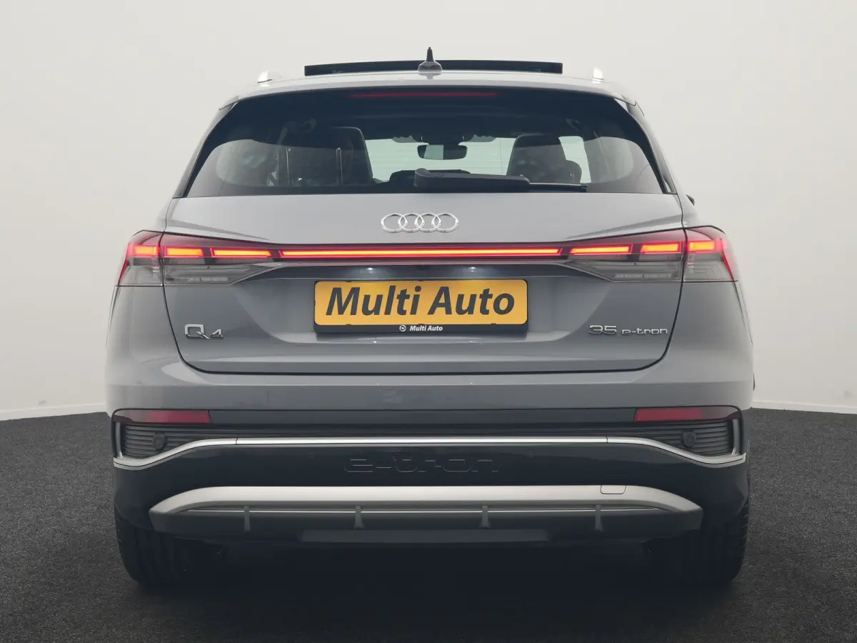35 2x S Line 55 kWh 170pk Dealer O.H. | Panodak | Lederen Sportstoelen Memory | Adaptive Cruise | Head Up | 360 Camera | Sonos Audio | Matrix LED | Keyless | Blis | Apple Carplay | Navigatie