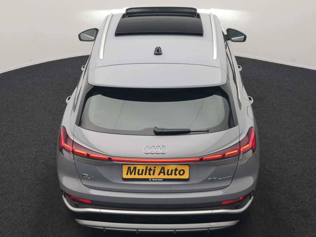 35 2x S Line 55 kWh 170pk Dealer O.H. | Panodak | Valcona Lederen Sportstoelen & Memory | Adaptive Cruise | Head Up | 360 Camera | Sonos Audio | Matrix LED | Keyless | Blis | Apple Carplay |