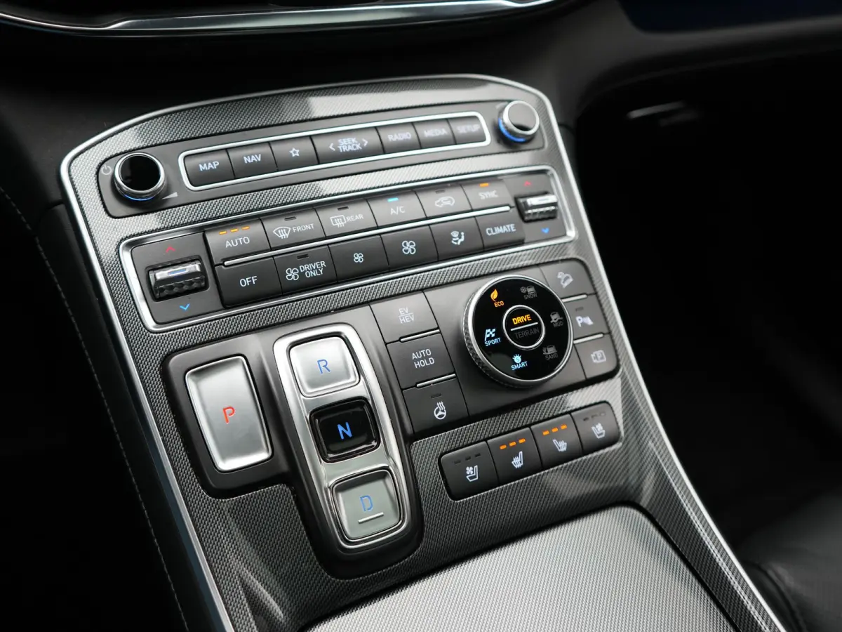 1.6 T-GDI PHEV Premium Sky 266pk Dealer O.H. | Panodak | Adaptive Cruise | Head Up | 360 Camera | Krell Audio | Lederen Sportstoelen Memory & Ventilatie | Keyless | Blis | Stoelen & Stuur Ve