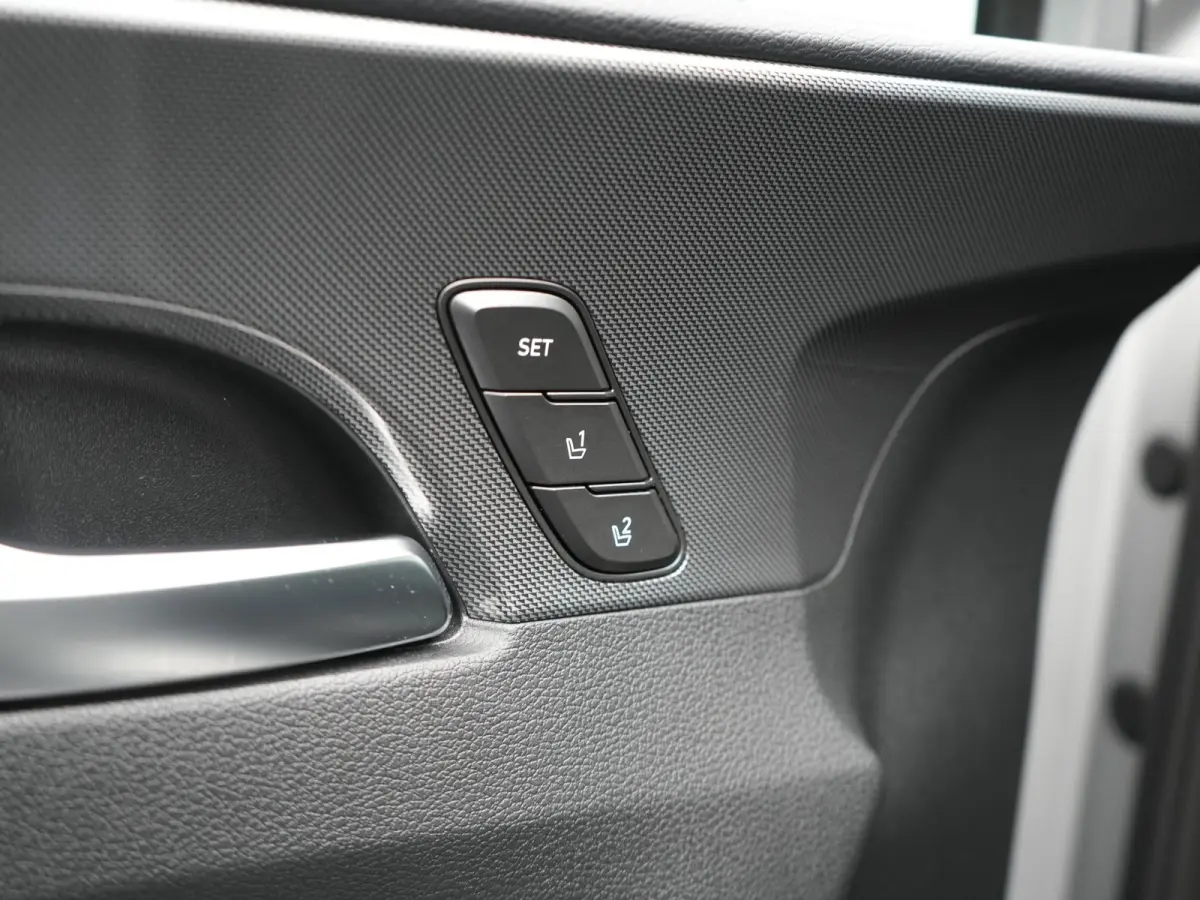 1.6 T-GDI PHEV Premium Sky 266pk Dealer O.H. | Panodak | Adaptive Cruise | Head Up | 360 Camera | Krell Audio | Lederen Sportstoelen Memory & Ventilatie | Keyless | Blis | Stoelen & Stuur Ve