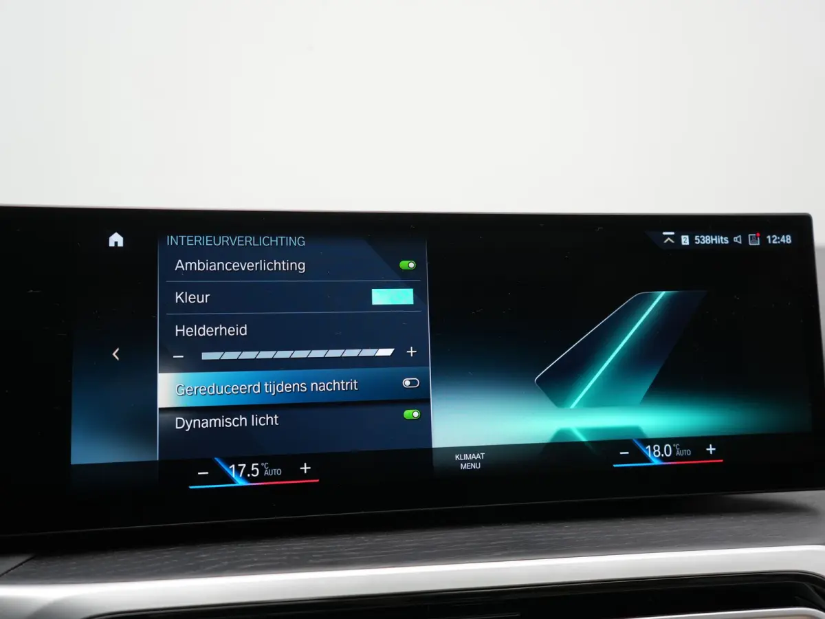320e Luxury Line Facelift PHEV Dealer O.H. | Trekhaak Af Fabriek | Panodak | Head Up | Adaptive Cruise | 360 Camera | Lederen Sportstoelen Verwarmd | Sfeerverlichting | Apple Carplay | Keyle