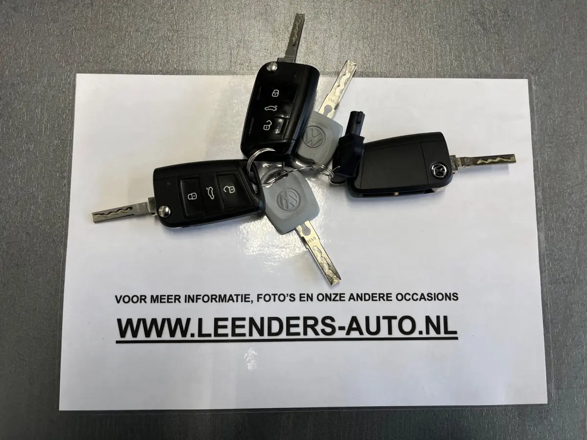 Automaat DSG Servicewagen 2.0 TDI 150pk L2H1 3Persoons Sortimo Inrichting, Airco, Navigatie, RIJKLAARPRIJS!