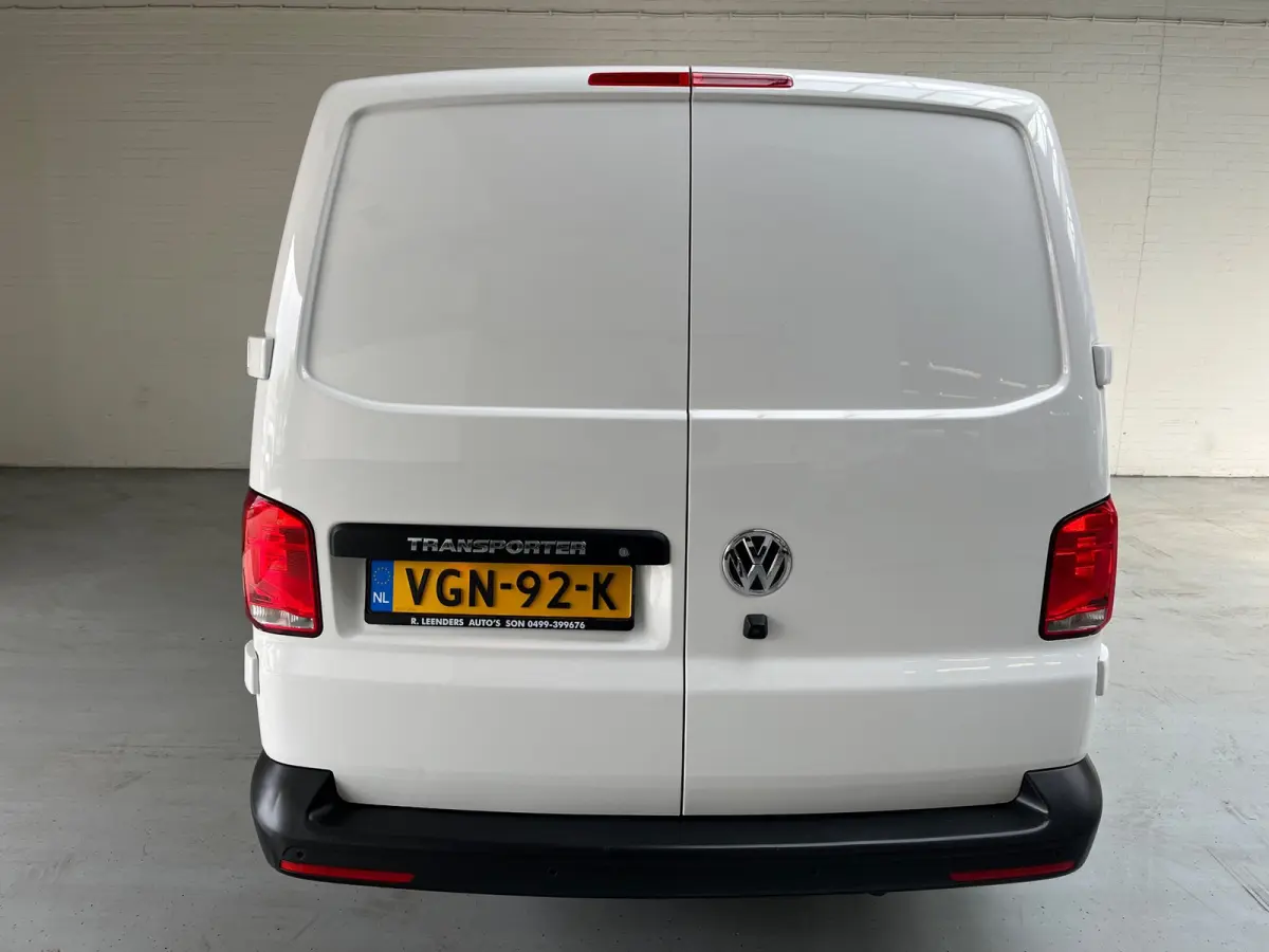 Automaat DSG Servicewagen 2.0 TDI 150pk L2H1 3Persoons Sortimo Inrichting, Airco, Navigatie, RIJKLAARPRIJS!