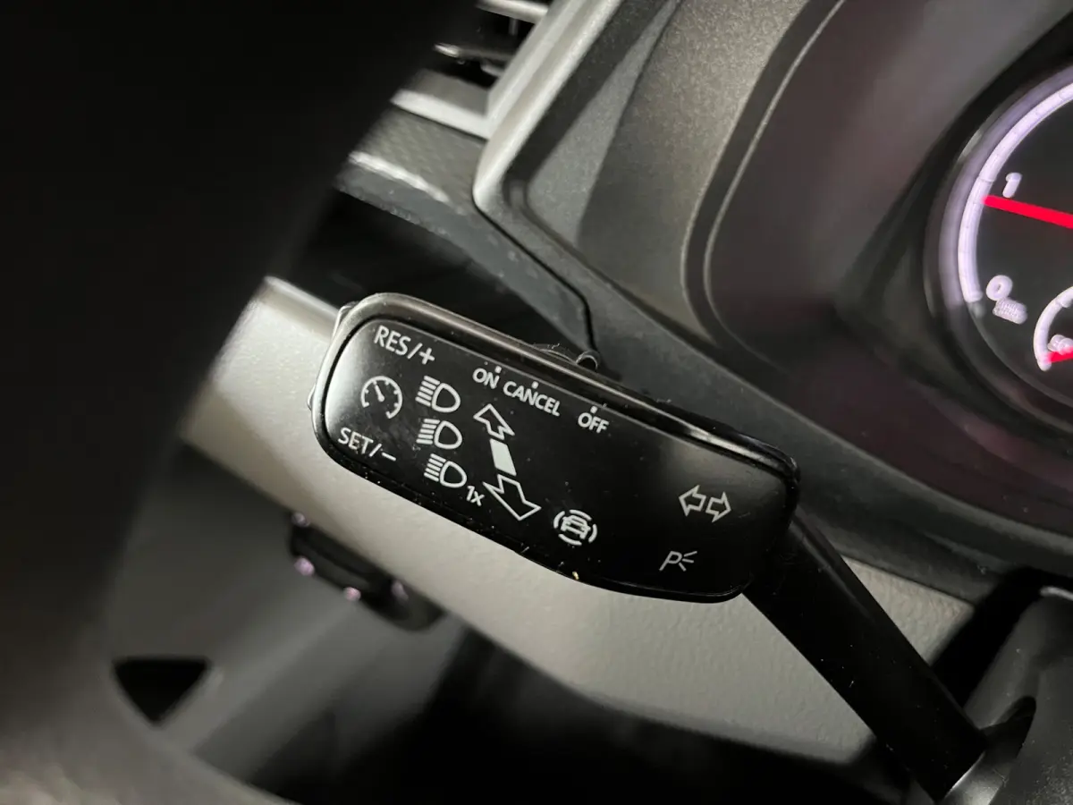 Automaat DSG Servicewagen 2.0 TDI 150pk L2H1 3Persoons Sortimo Inrichting, Airco, Navigatie, RIJKLAARPRIJS!