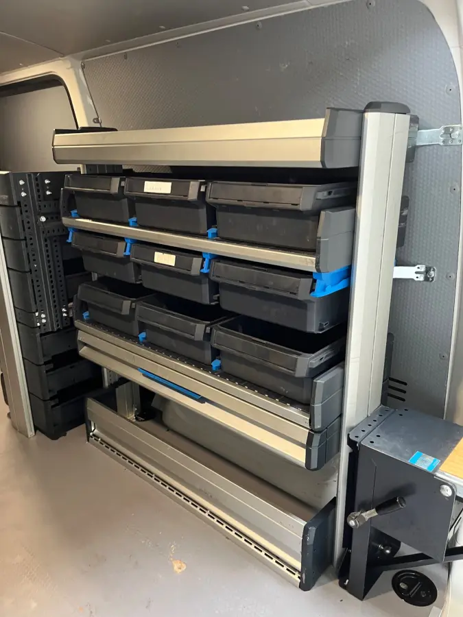 Automaat DSG Servicewagen 2.0 TDI 150pk L2H1 3Persoons Sortimo Inrichting, Airco, Navigatie, RIJKLAARPRIJS!