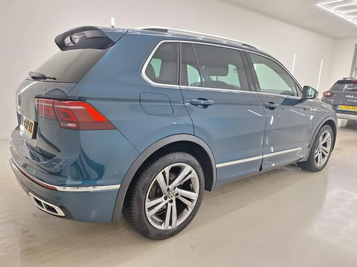 1.5 TSI 3X R-Line Business+Led+Navigatie+Camera+Assist/winter-Pakket = RIJKLAAR !!