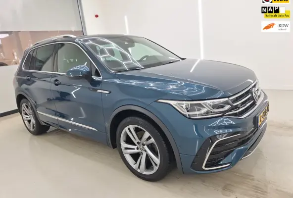 1.5 TSI 3X R-Line Business+Led+Navigatie+Camera+Assist/winter-Pakket = RIJKLAAR !!