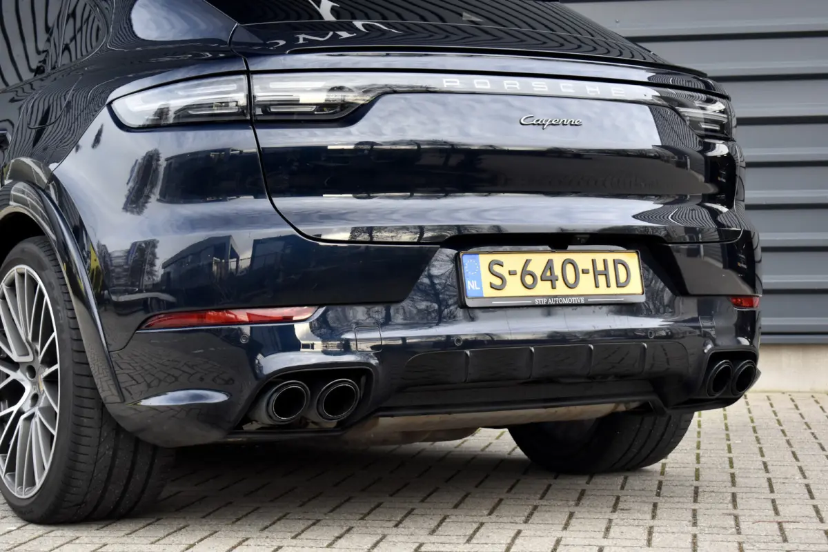 3.0 E-Hybrid Platinum Edition SportDesign | Pano | ACC | Trekhaak | 22'' Wielen | Bose | Achterasbesturing | Stoelventilatie | Sportuitlaat |