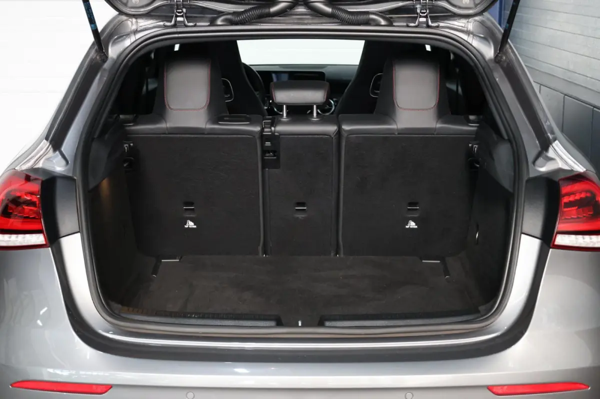 180 AMG Line BTW/LED/VIRTUAL/PANO/HALF LEER+ALCANTARA+S.VERWARMIN/18"LMV/CAM/ACC/ECC/12 MDN GARANTIE!
