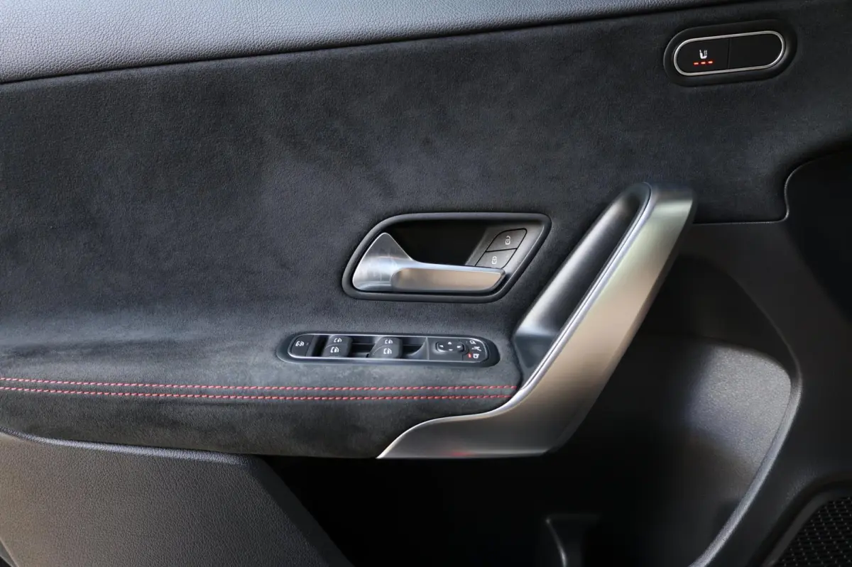 180 AMG Line BTW/LED/VIRTUAL/PANO/HALF LEER+ALCANTARA+S.VERWARMIN/18"LMV/CAM/ACC/ECC/12 MDN GARANTIE!
