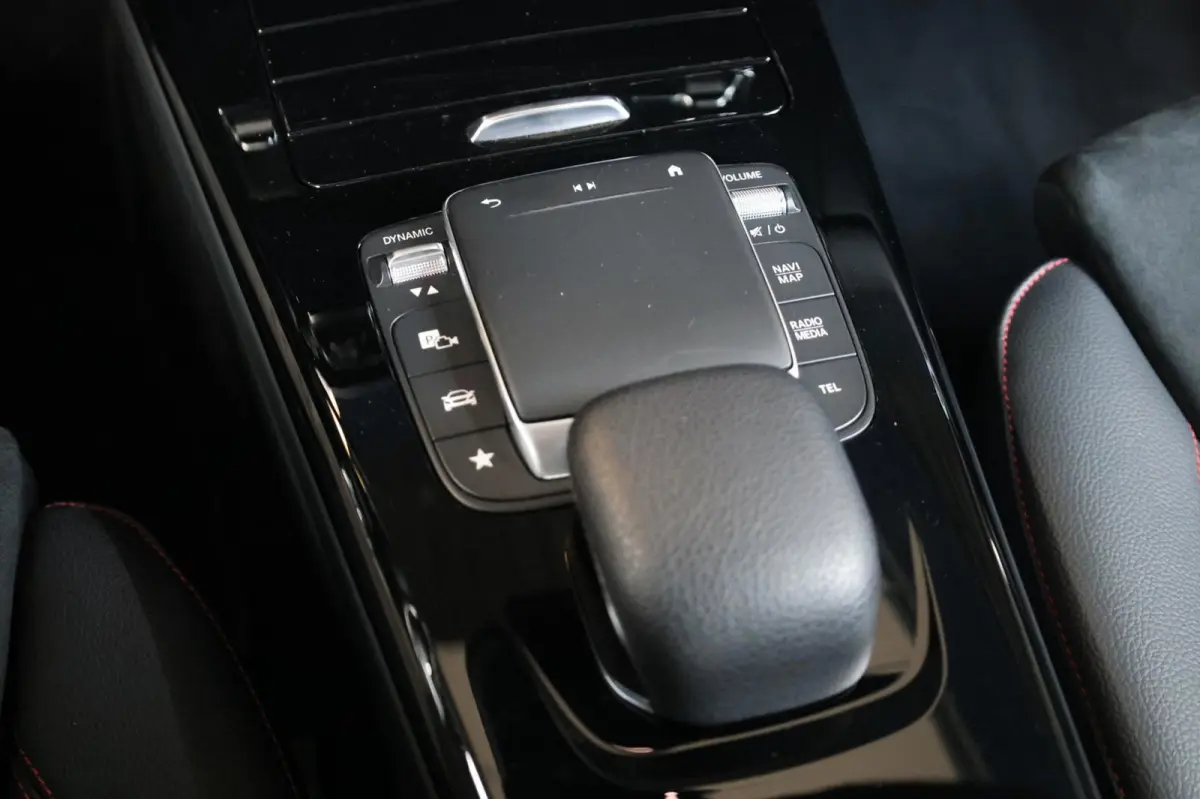 180 AMG Line BTW/LED/VIRTUAL/PANO/HALF LEER+ALCANTARA+S.VERWARMIN/18"LMV/CAM/ACC/ECC/12 MDN GARANTIE!