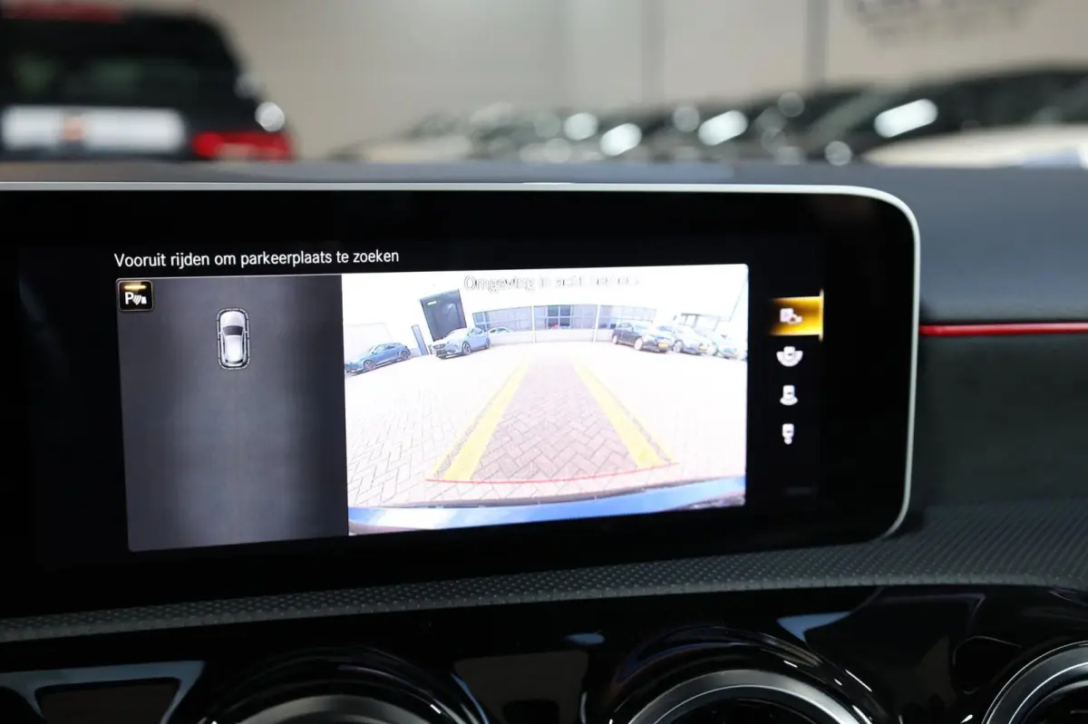 180 AMG Line BTW/LED/VIRTUAL/PANO/HALF LEER+ALCANTARA+S.VERWARMIN/18"LMV/CAM/ACC/ECC/12 MDN GARANTIE!