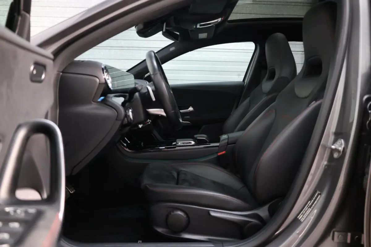 180 AMG Line BTW/LED/VIRTUAL/PANO/HALF LEER+ALCANTARA+S.VERWARMIN/18"LMV/CAM/ACC/ECC/12 MDN GARANTIE!