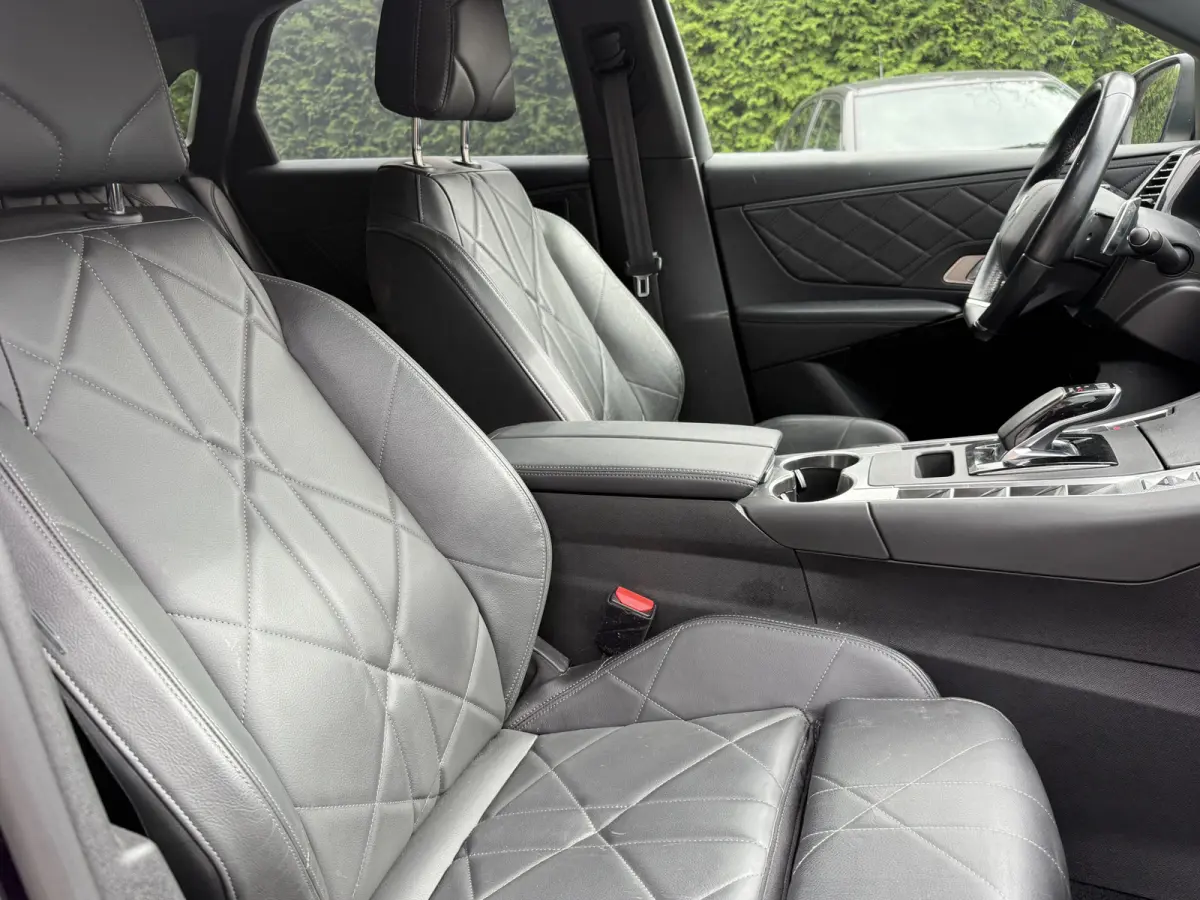 E-Tense Rivoli SOH 93% | PHEV 225pk | Camera | Navi & CarPlay | Leer
