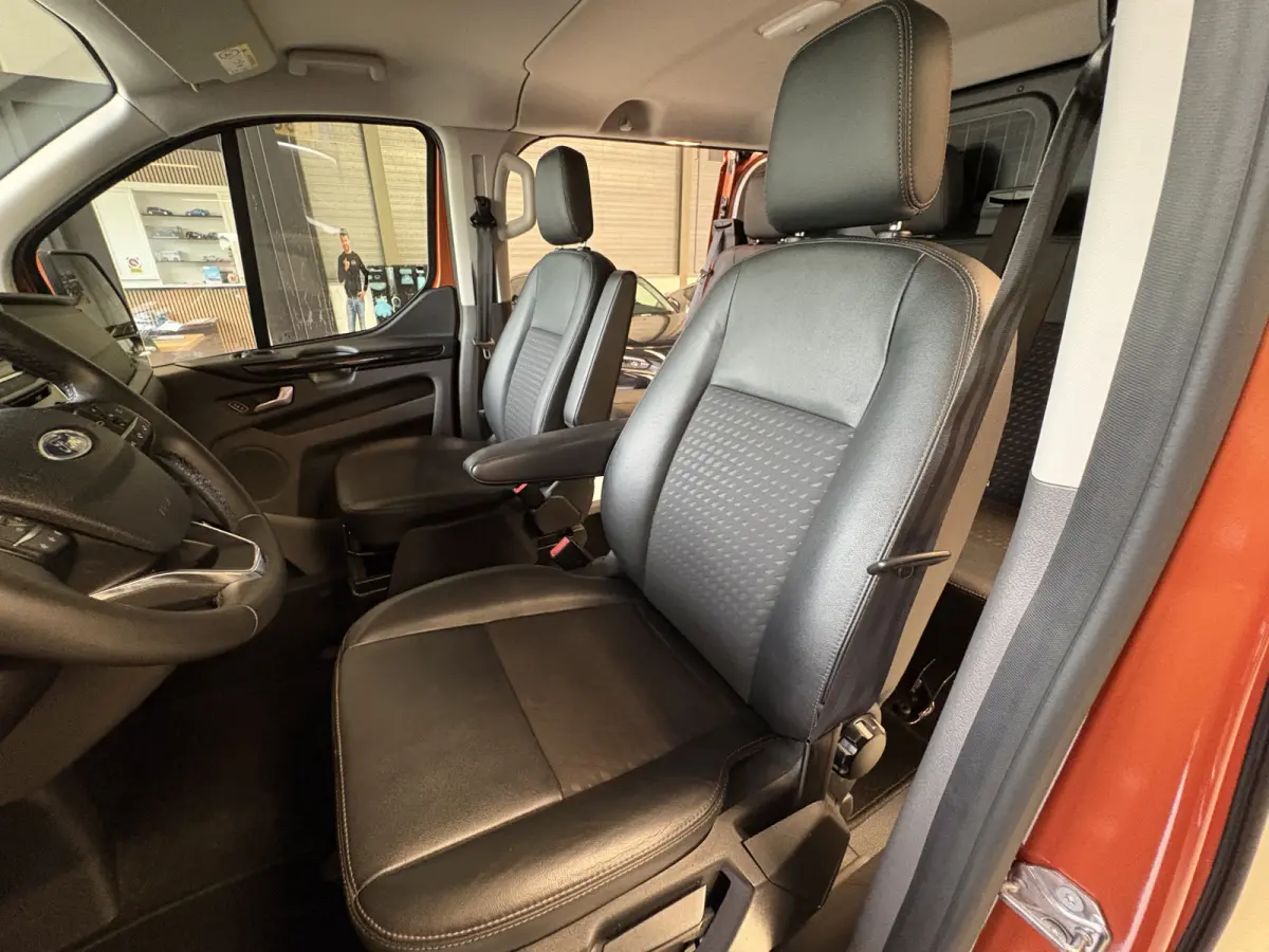 320 2.0 TDCI L1H1 Sport DC Camera, Cruise, PDC