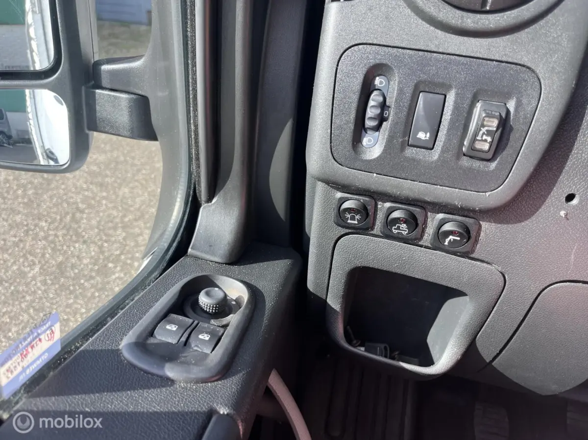 T35 2.3 DCI Open laadbak Pick up EURO 6