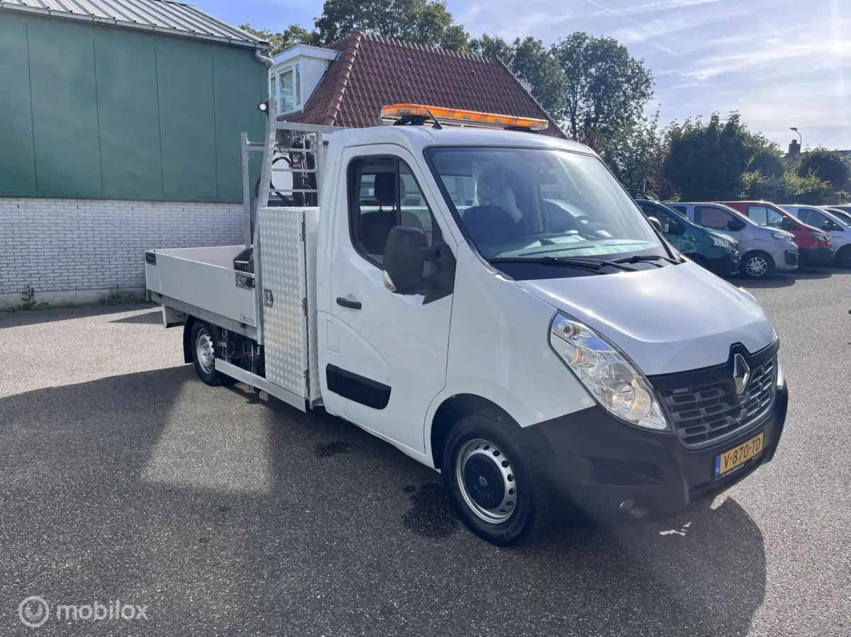 T35 2.3 DCI Open laadbak Pick up EURO 6