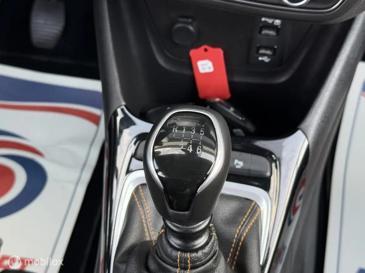 1.2 Turbo Innovation CarPlay Trekhk DAB pdc