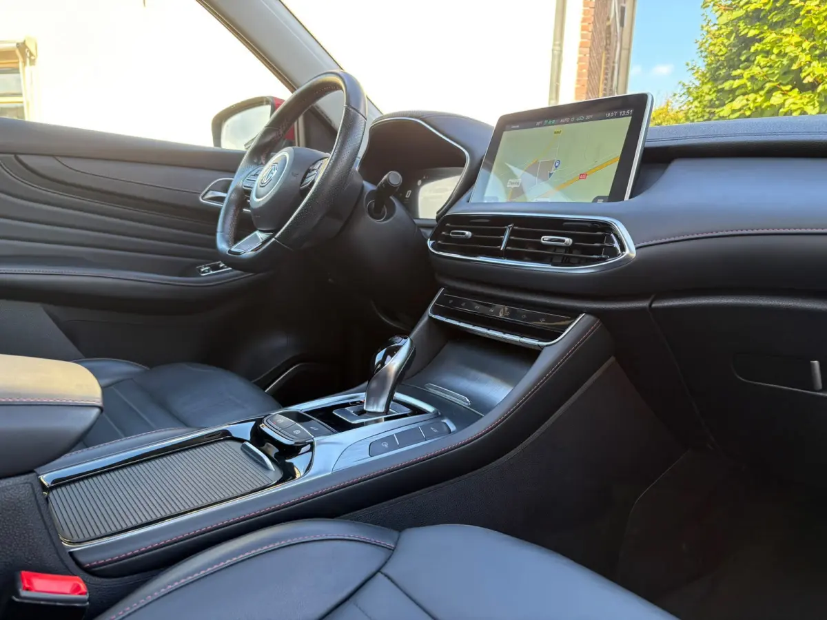 1.5 TGDI Luxury Pano,Trekhaak,SOH 94.62%,Dealer onderh.