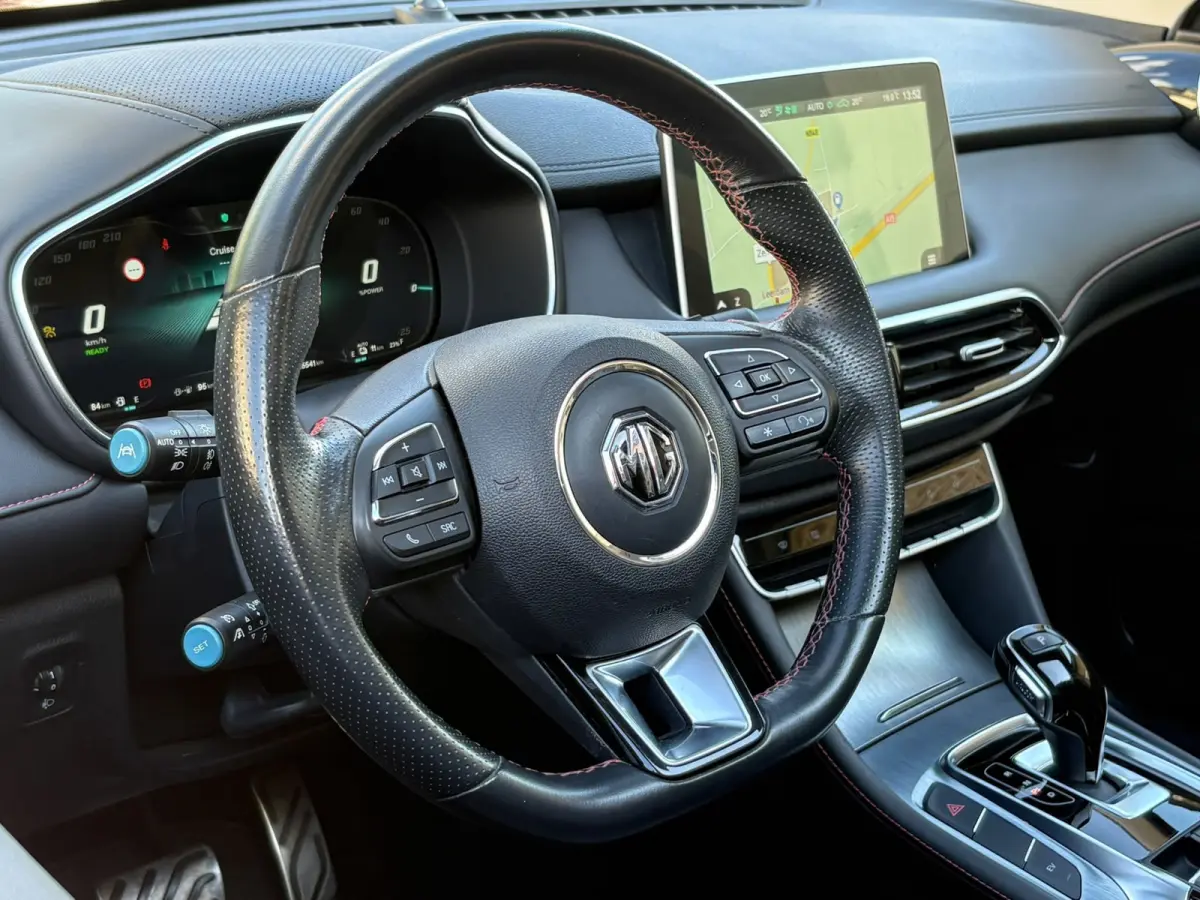 1.5 TGDI Luxury Pano,Trekhaak,SOH 94.62%,Dealer onderh.