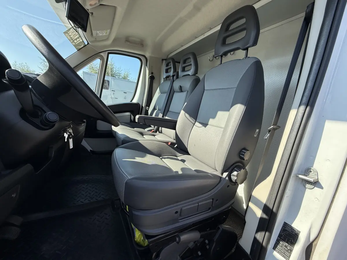 | HORSETRUCK | MSG STABLEHOPPER | COMPETITION 3XL | 2017 | 3-SEAT | 165PK | 116.479KM | L3 | NO VAT | MARGE |  | DUITS KENTEKEN
