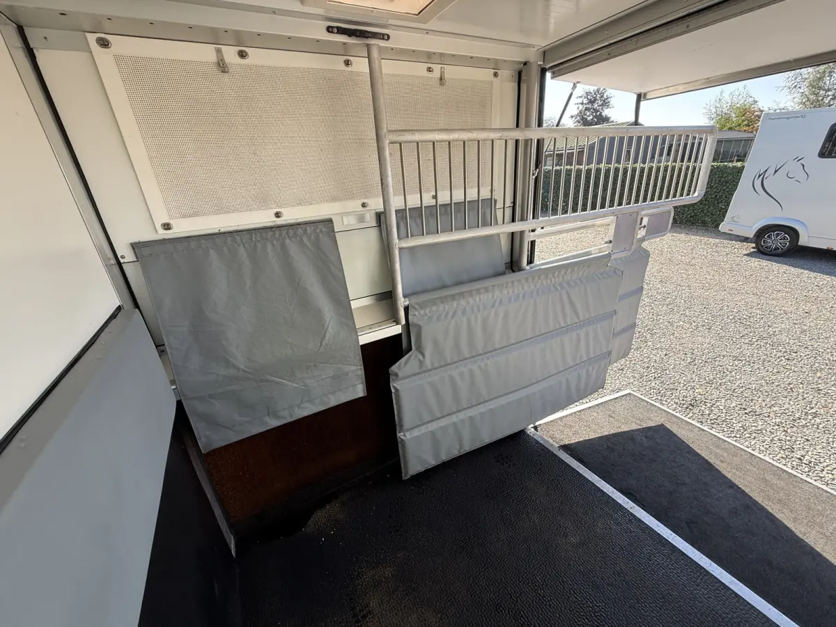 | HORSETRUCK | MSG STABLEHOPPER | COMPETITION 3XL | 2017 | 3-SEAT | 165PK | 116.479KM | L3 | NO VAT | MARGE |  | DUITS KENTEKEN