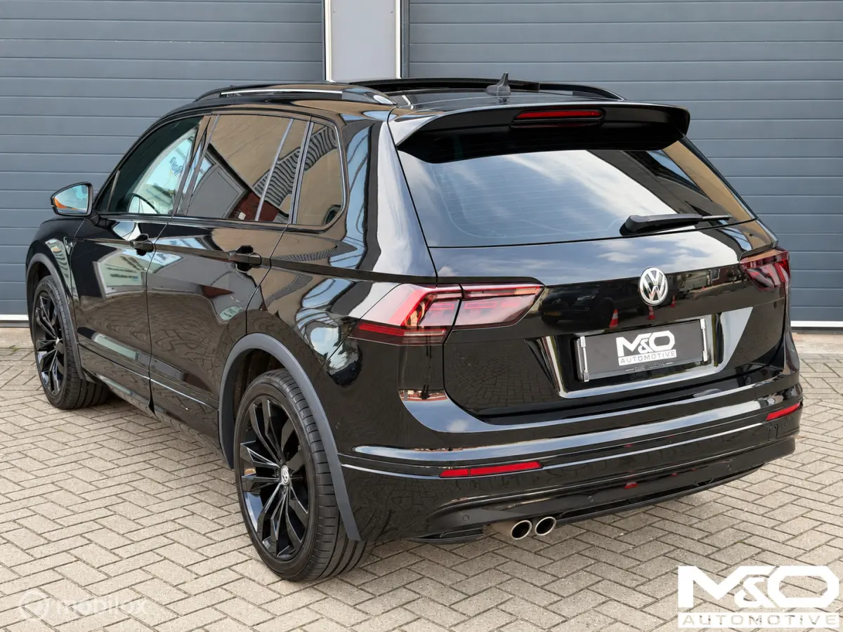 1.5 TSI ACT R-line | PANO | VIRTUAL | DYNAUDIO