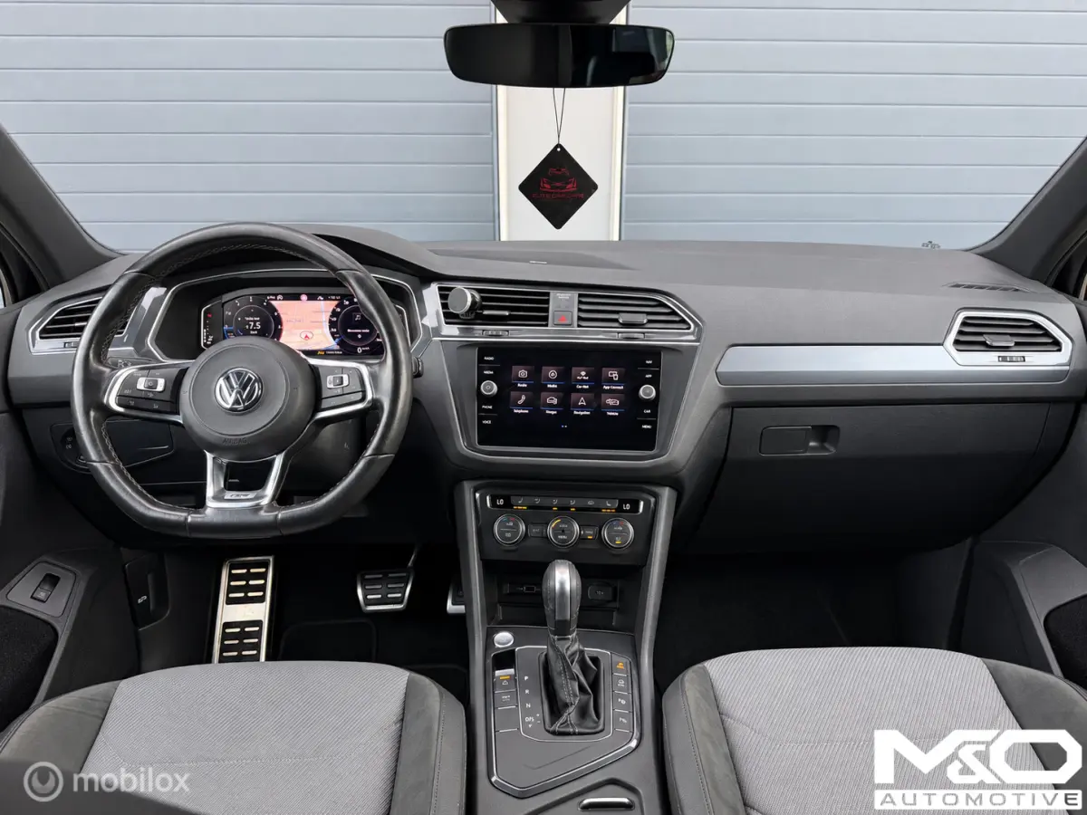 1.5 TSI ACT R-line | PANO | VIRTUAL | DYNAUDIO
