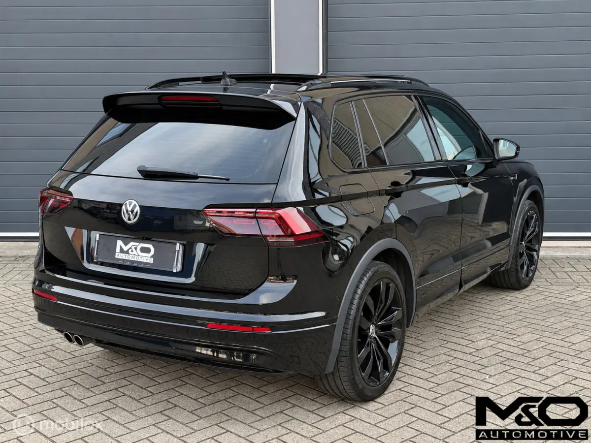 1.5 TSI ACT R-line | PANO | VIRTUAL | DYNAUDIO