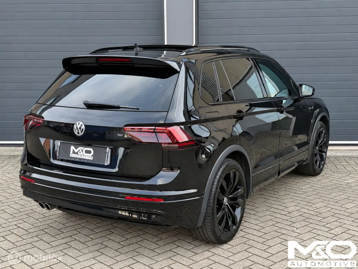 1.5 TSI ACT R-line | PANO | VIRTUAL | DYNAUDIO