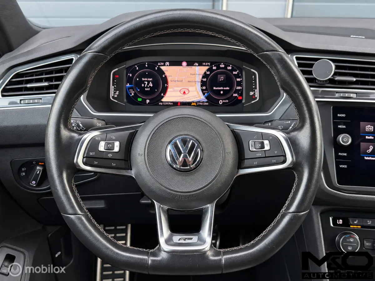1.5 TSI ACT R-line | PANO | VIRTUAL | DYNAUDIO