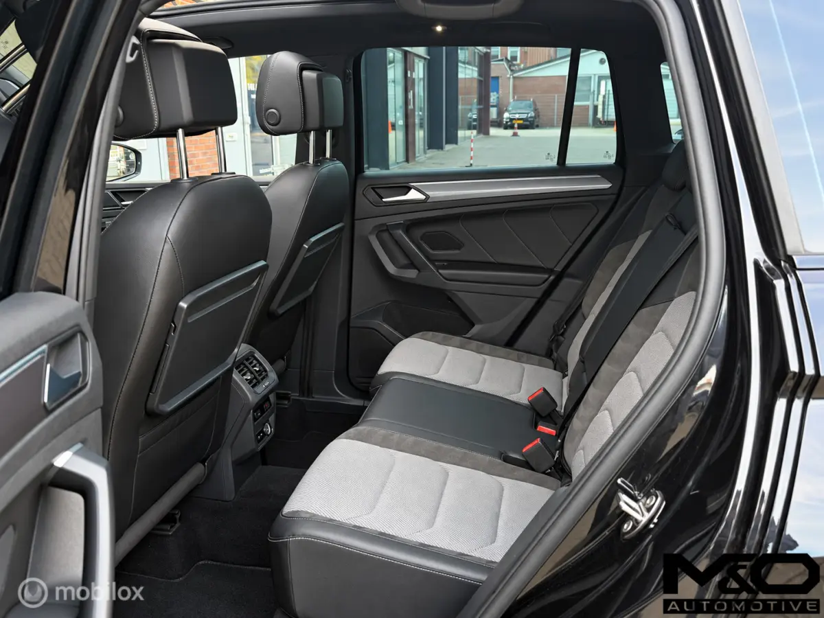 1.5 TSI ACT R-line | PANO | VIRTUAL | DYNAUDIO