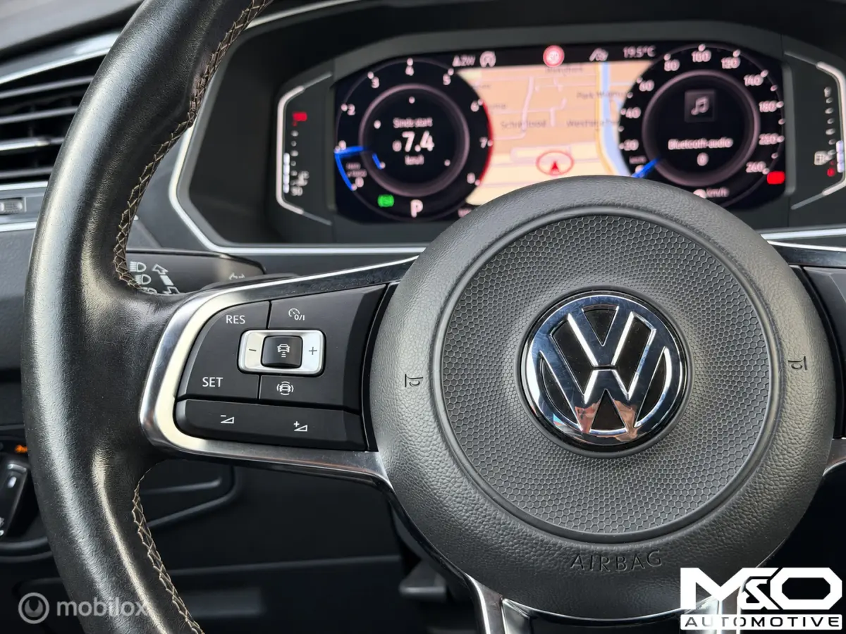 1.5 TSI ACT R-line | PANO | VIRTUAL | DYNAUDIO